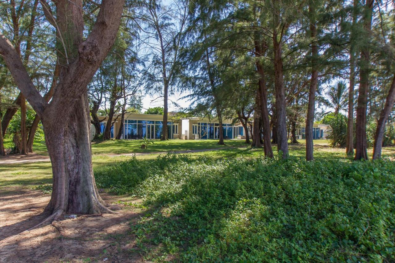 Sunset Ocean Front Villa , Mai Khao Phuket Exterior foto